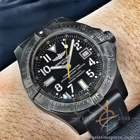 breitling avenger blacksteel code yellow
